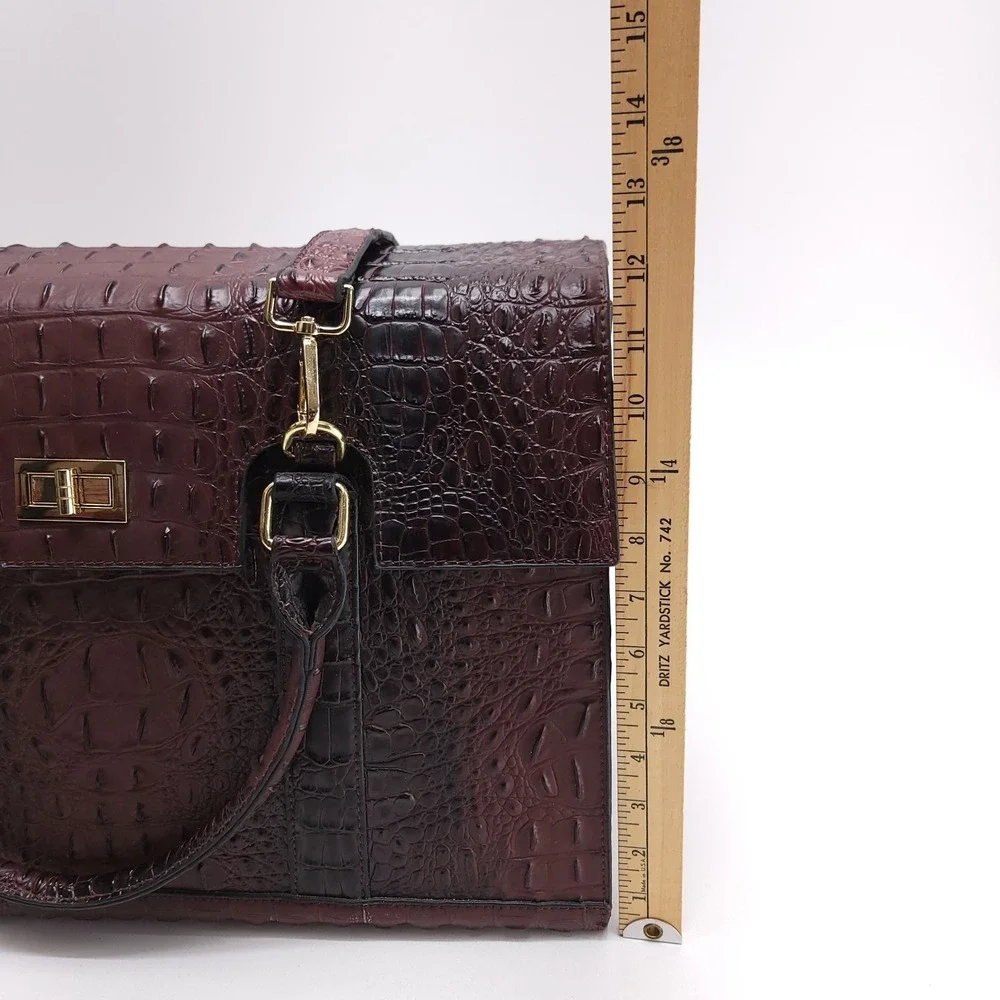 Savannah Heritage Faux Alligator Leather 15
